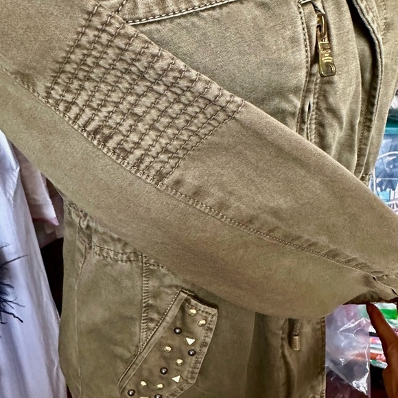 FANG Medium Green Jacket BNWT - Picture 5 of 5